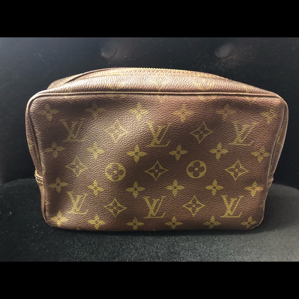 Louis Vuitton Trousse Makeup Bag